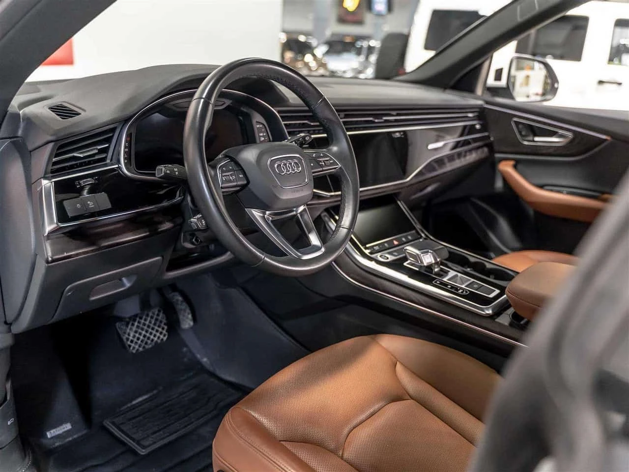 Audi Q8 * Progressiv| S Line Package| Bang & Olufsen Premi, снимка 5 - Автомобили и джипове - 56325188