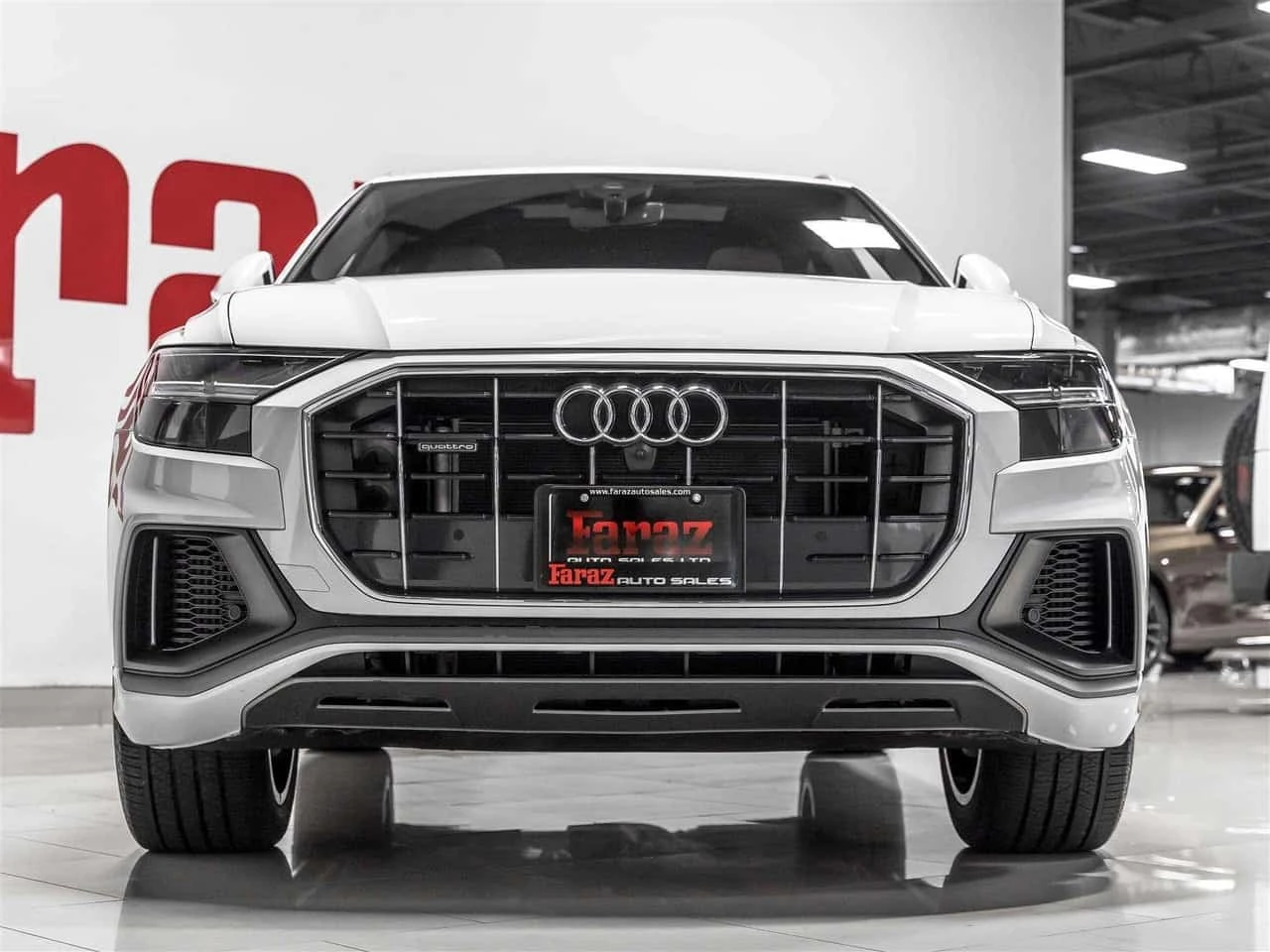 Audi Q8 * Progressiv| S Line Package| Bang & Olufsen Premi, снимка 2 - Автомобили и джипове - 56325188