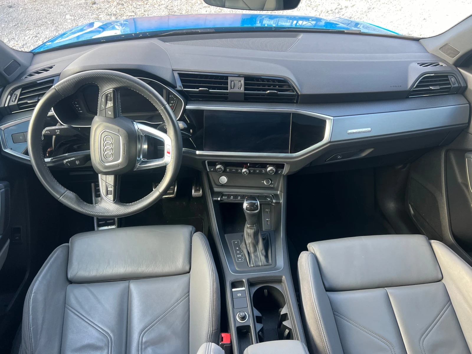 Audi Q3 2.0TFSI, снимка 11 - Автомобили и джипове - 56417407