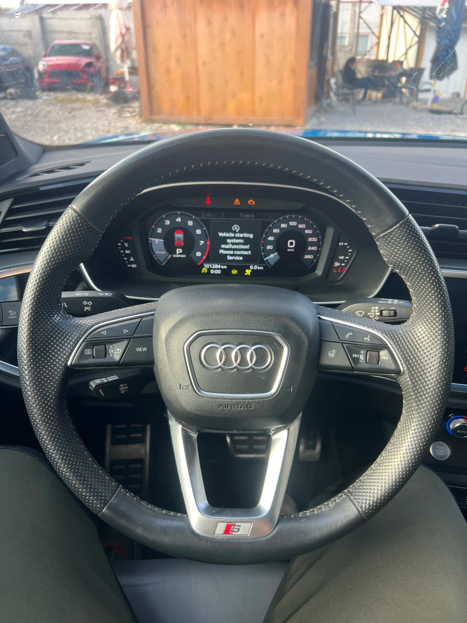 Audi Q3 2.0TFSI, снимка 13 - Автомобили и джипове - 56417407