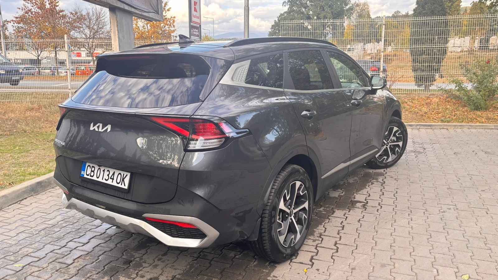 Kia Sportage, снимка 5 - Автомобили и джипове - 56617339