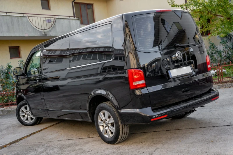 VW Caravelle, снимка 2 - Бусове и автобуси - 53486185