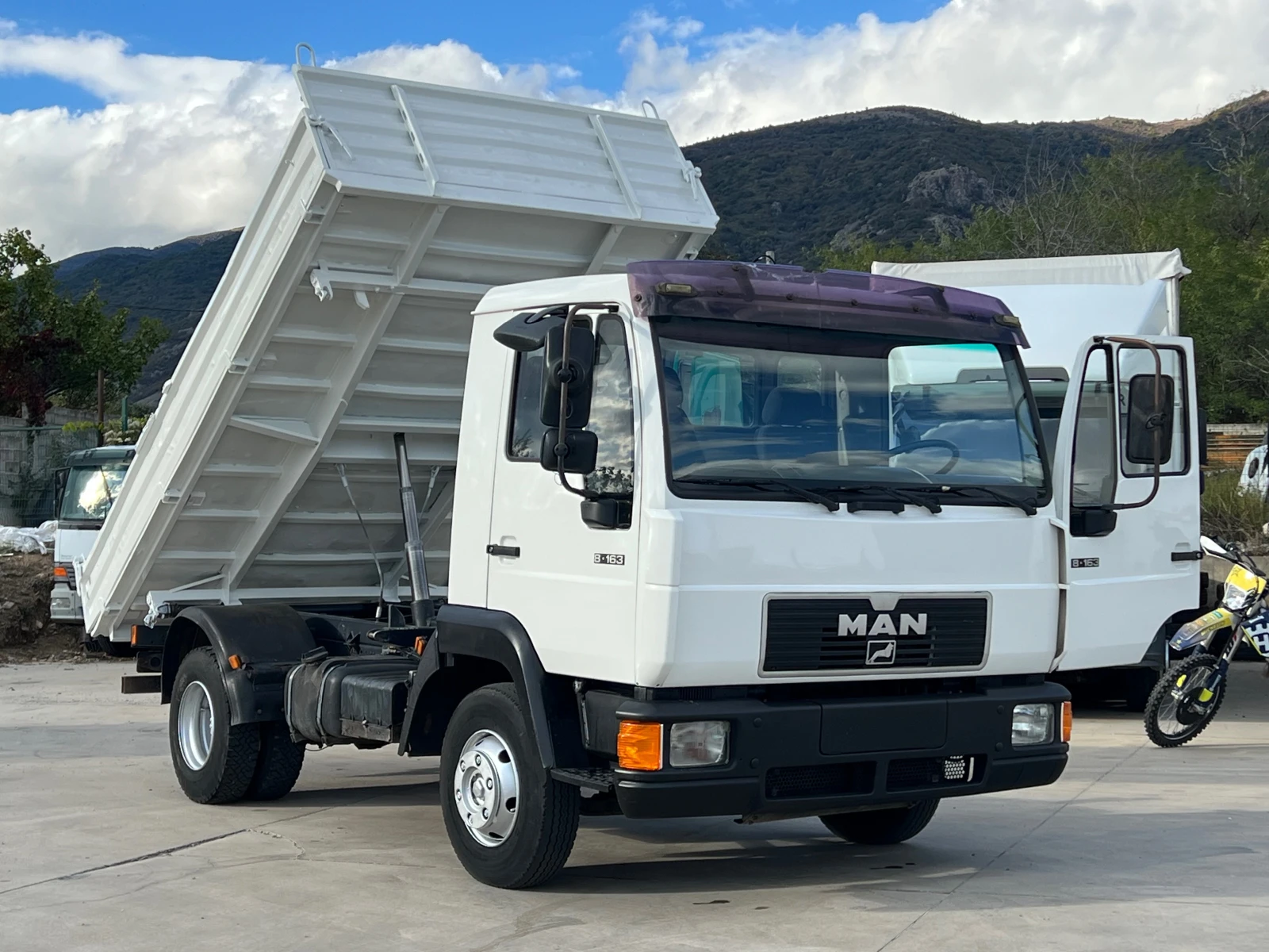 Man 8.163 Тристранен САМОСВАЛ  - изображение 2