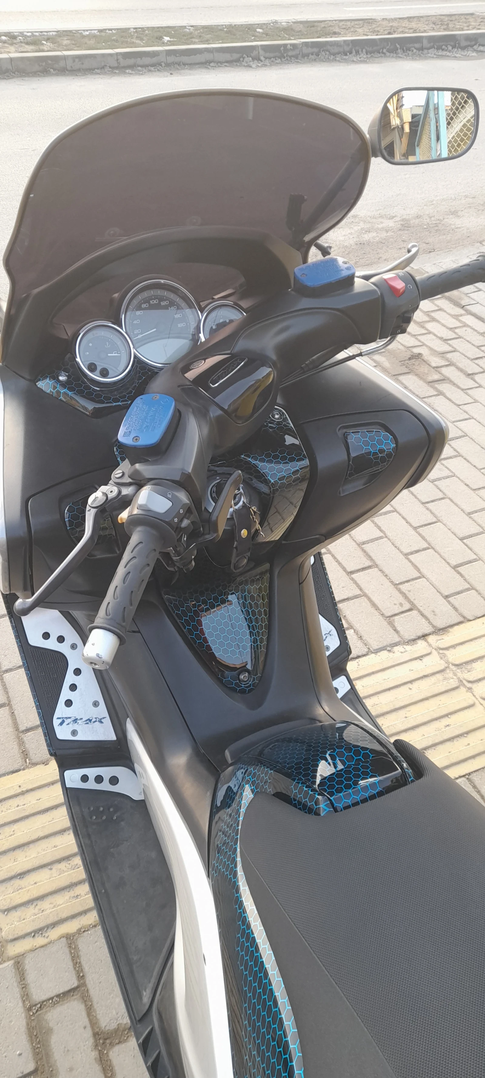 Yamaha T-max | Mobile.bg   2