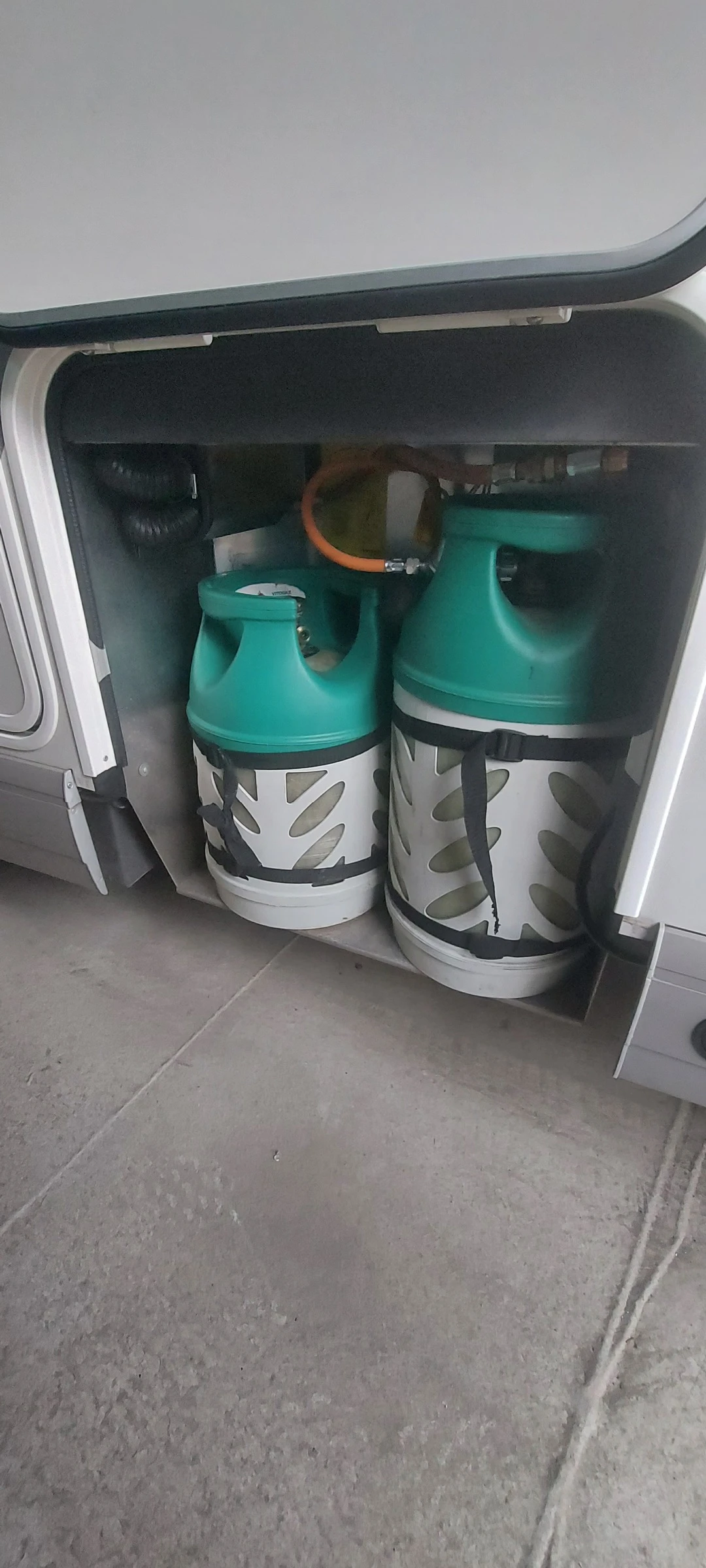 ������ Carthago SHIC C - Line | Mobile.bg � ����������� 3