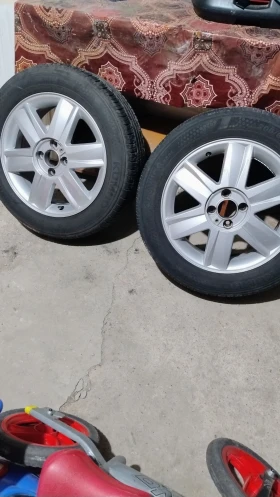 Гуми с джанти Kumho 205/55R16, снимка 5 - Гуми и джанти - 48741588