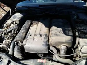 Mercedes-Benz 220, снимка 2