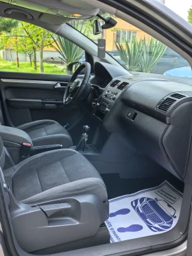 VW Touran 1.6 TDI * 6+ 1 места, снимка 9