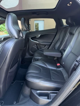 Volvo V40 D4/190hp/R-Design/Harmon-Kardon/Панорама/Keyless, снимка 11