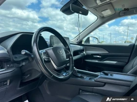 Toyota Grand Highlander XLE* AWD* ДИСТРОНИК* М.ТОЧКА* КАМЕРА* ПОДГРЕВ* , снимка 11