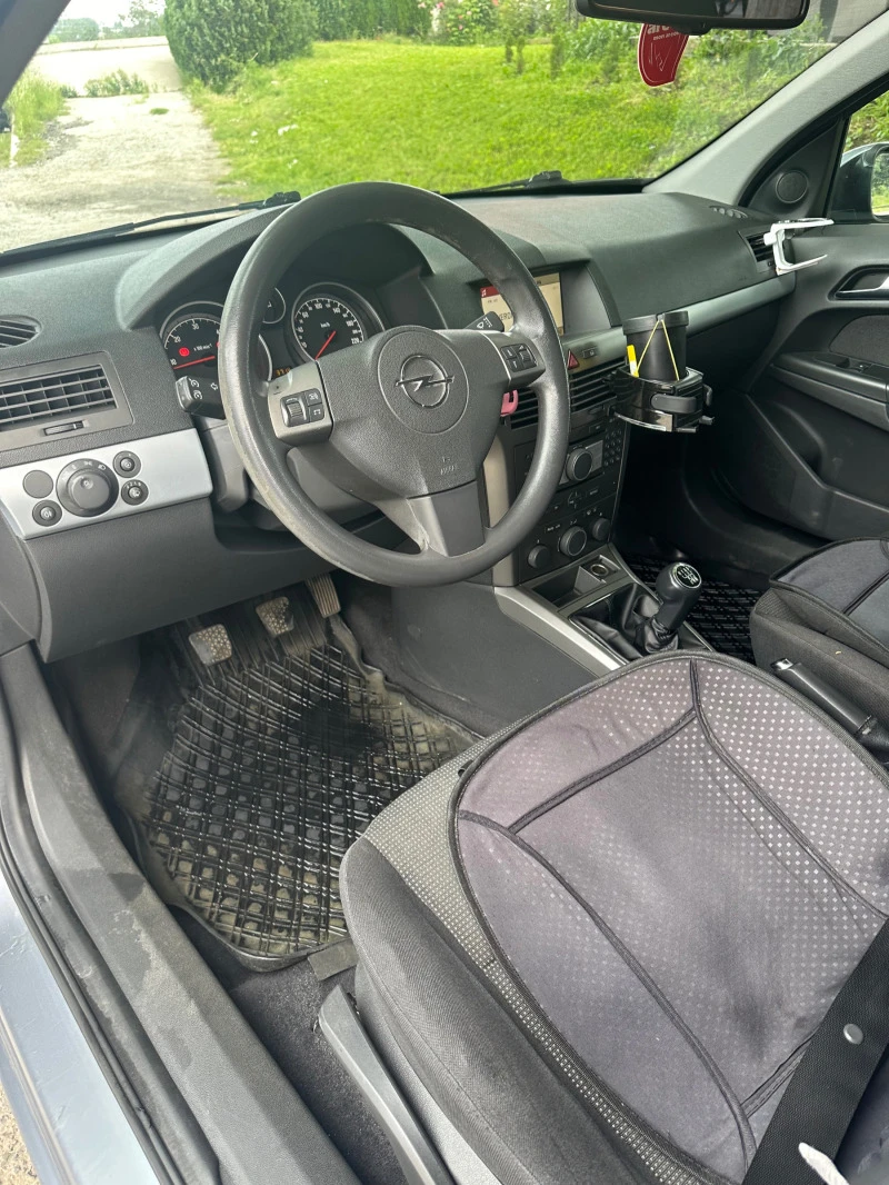 Opel Astra H, снимка 11 - Автомобили и джипове - 46491720