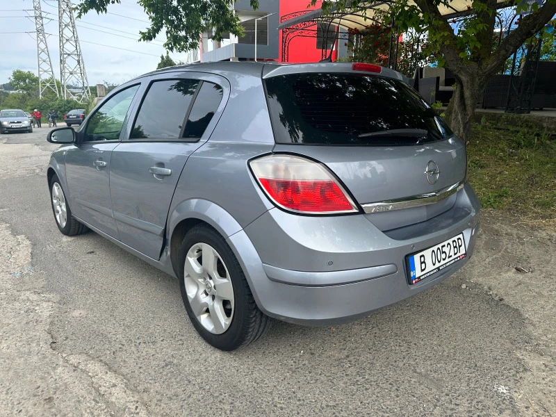 Opel Astra H, снимка 7 - Автомобили и джипове - 46491720