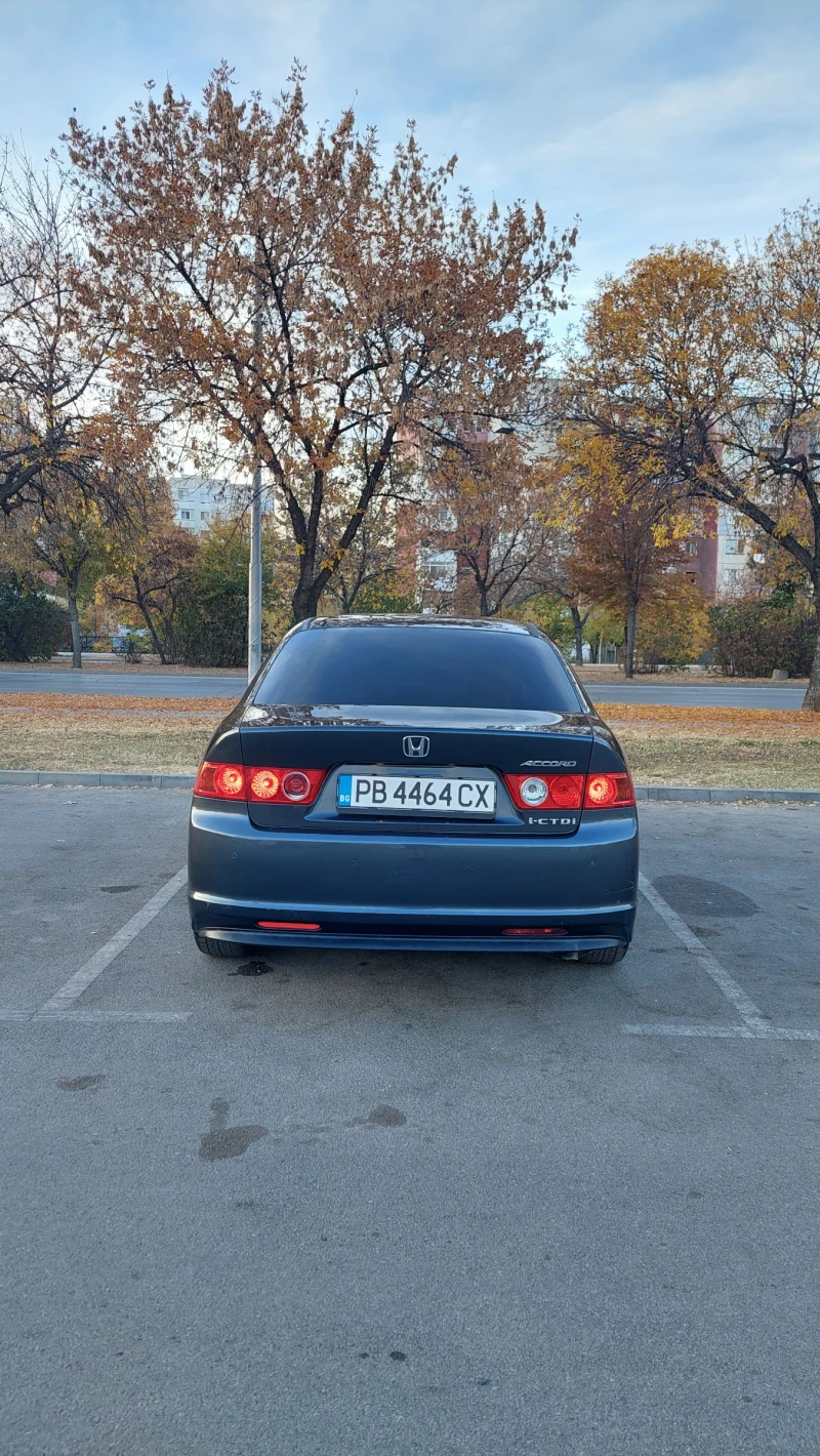 Honda Accord 2.2 i-CTDi Facelift, снимка 4 - Автомобили и джипове - 47919828