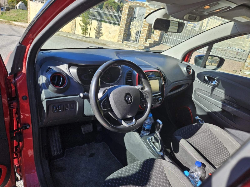 Renault Captur INTENS TCe Евро 6B, снимка 2 - Автомобили и джипове - 48653897