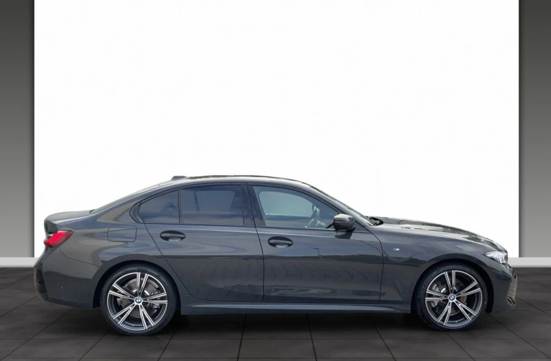 BMW 330 i xDrive M-Sport = NEW= Гаранция, снимка 4 - Автомобили и джипове - 48715697