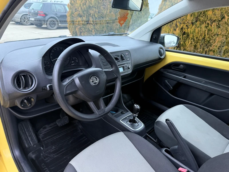 VW Up автоматик 1.0 , снимка 6 - Автомобили и джипове - 49557287