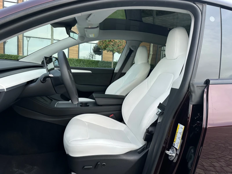 Tesla Model Y DUAL MOTOR Първи собственик, снимка 11 - Автомобили и джипове - 49851373