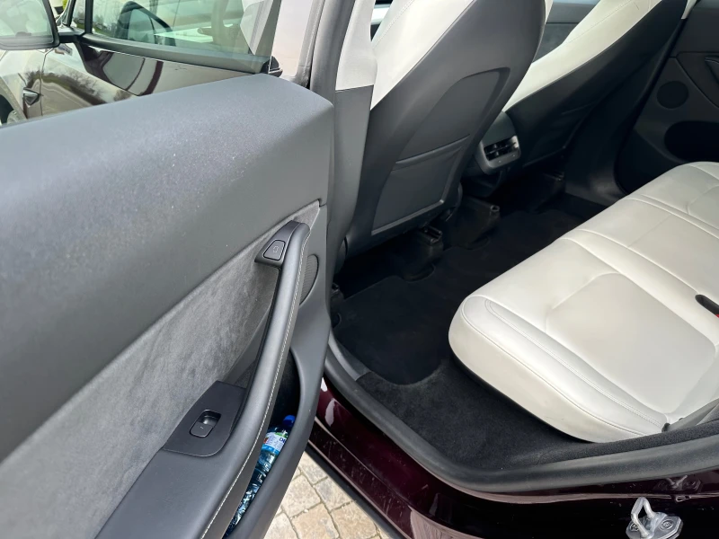 Tesla Model Y DUAL MOTOR Първи собственик, снимка 13 - Автомобили и джипове - 49851373