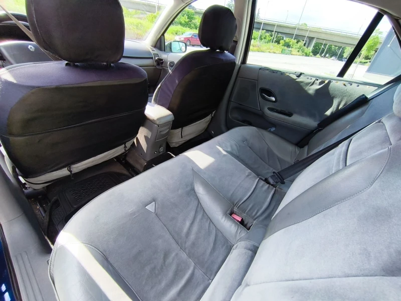 Renault Laguna 1.8 125кс, снимка 8 - Автомобили и джипове - 52973384