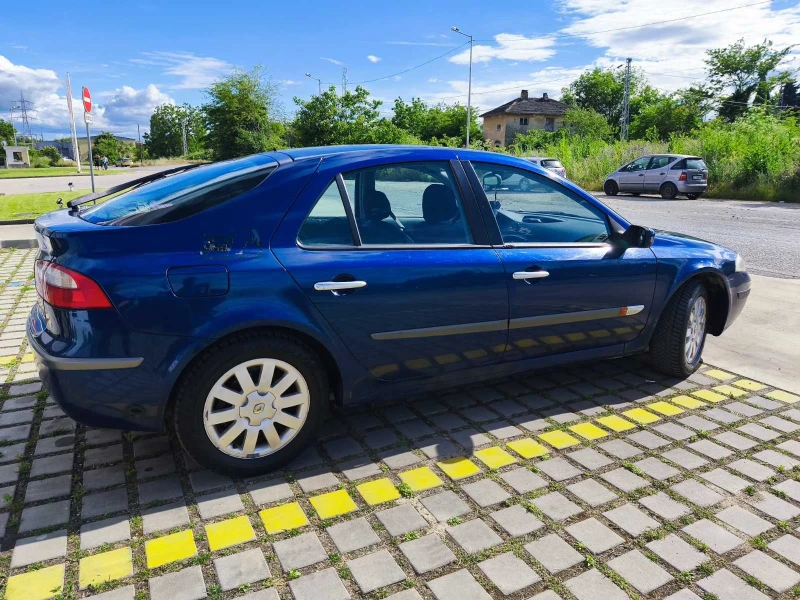 Renault Laguna 1.8 125кс, снимка 4 - Автомобили и джипове - 52973384