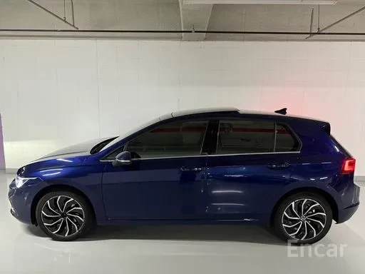 VW Golf 19K КМ / 8 / 2TDI / PRESTIGE / 4MOTION / 