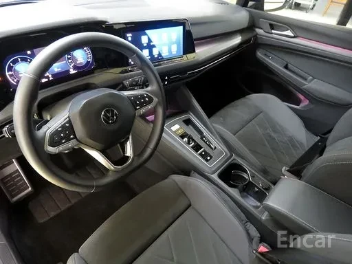 VW Golf 19K КМ / 8 / 2TDI / PRESTIGE / 4MOTION / , снимка 7 - Автомобили и джипове - 54897706