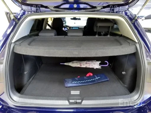 VW Golf 19K КМ / 8 / 2TDI / PRESTIGE / 4MOTION / , снимка 15 - Автомобили и джипове - 54897706