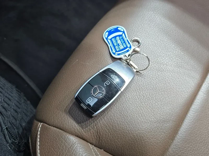 Mercedes-Benz E 300 ���� 30% ����� | Mobile.bg � ����������� 12