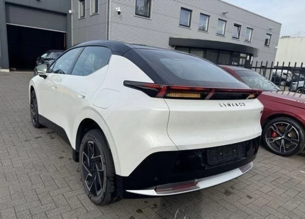LynkCo 02 66kWh, снимка 2 - Автомобили и джипове - 56644333