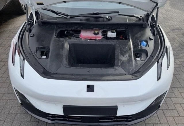 LynkCo 02 66kWh, снимка 7 - Автомобили и джипове - 56644333