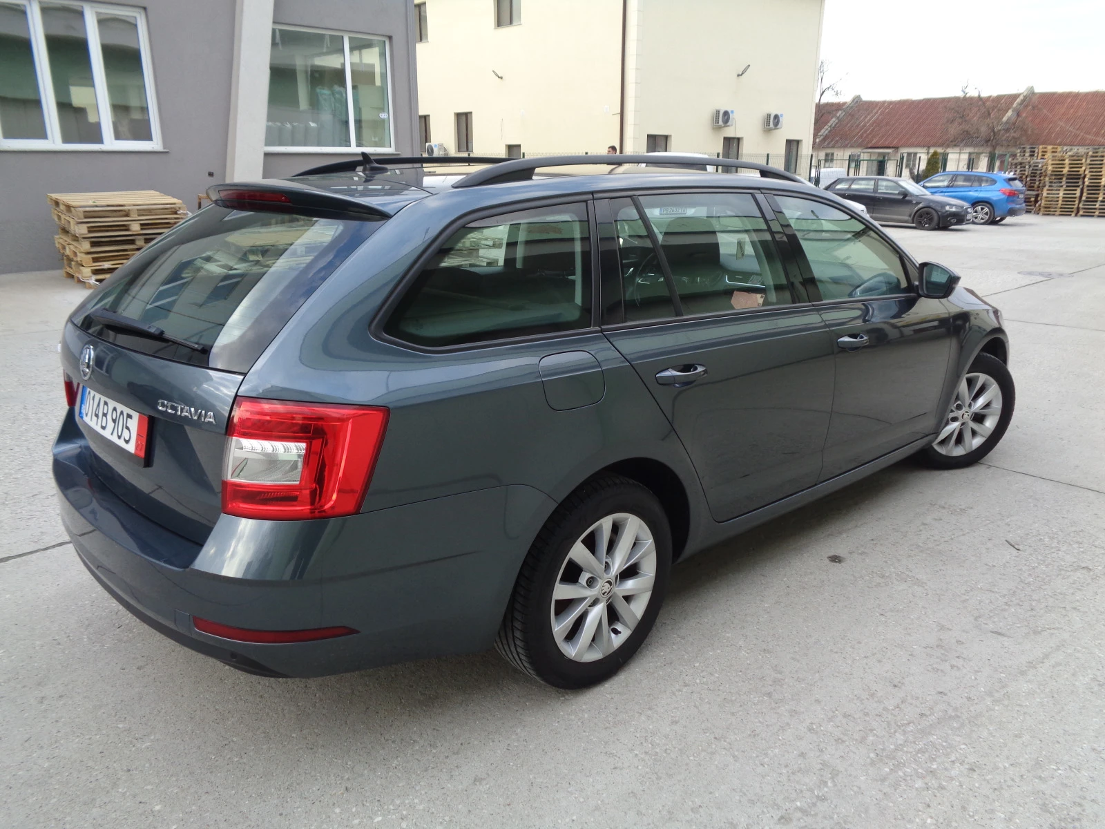 Skoda Octavia 1.6TDI-НАВИ-ДИСТРОНИК-DSG7-ЛИЗИНГ - изображение 4