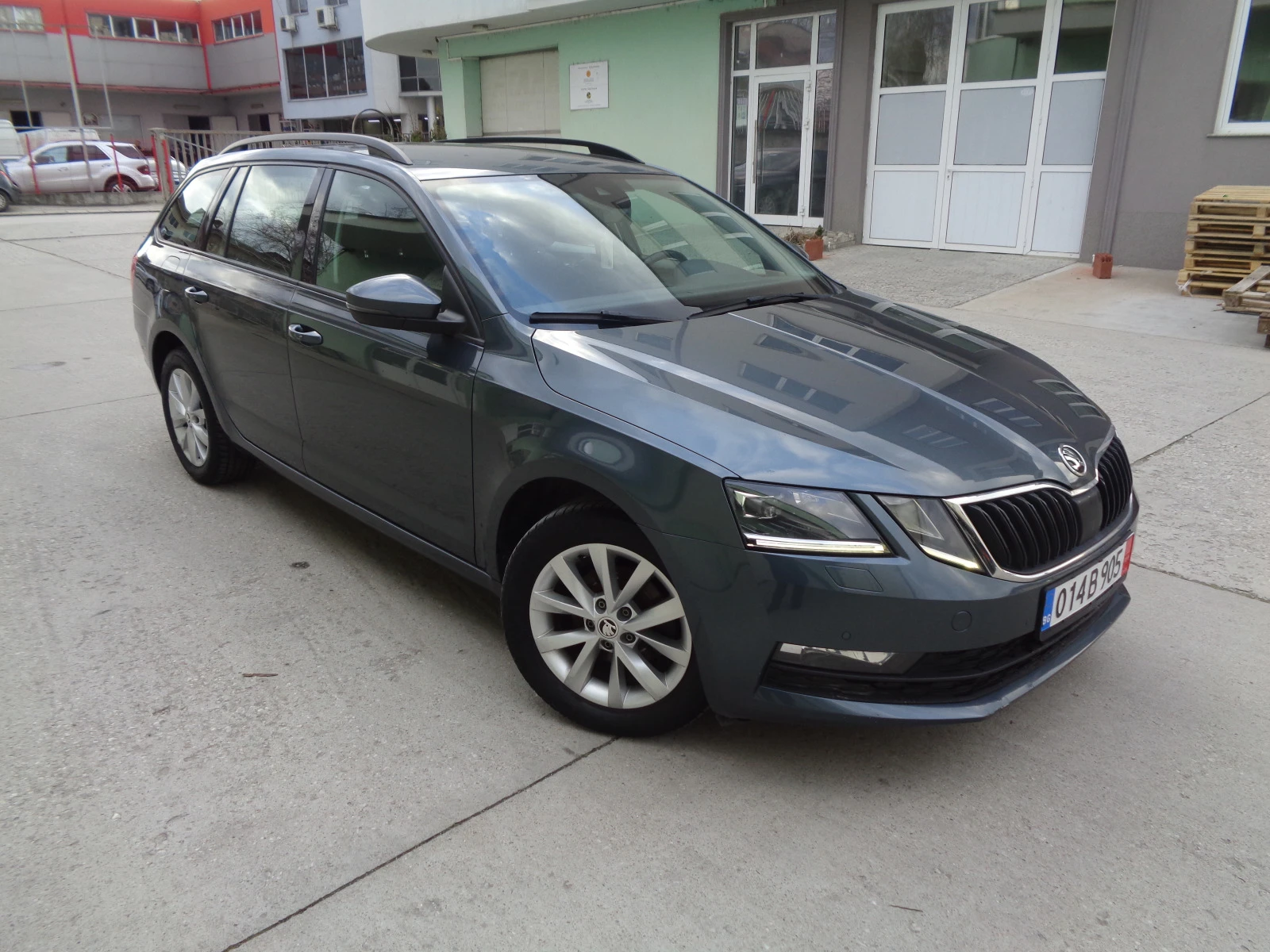 Skoda Octavia 1.6TDI-НАВИ-ДИСТРОНИК-DSG7-ЛИЗИНГ - изображение 2