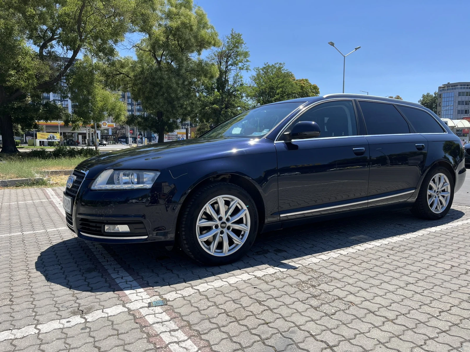 Audi A6 2.0 - изображение 2