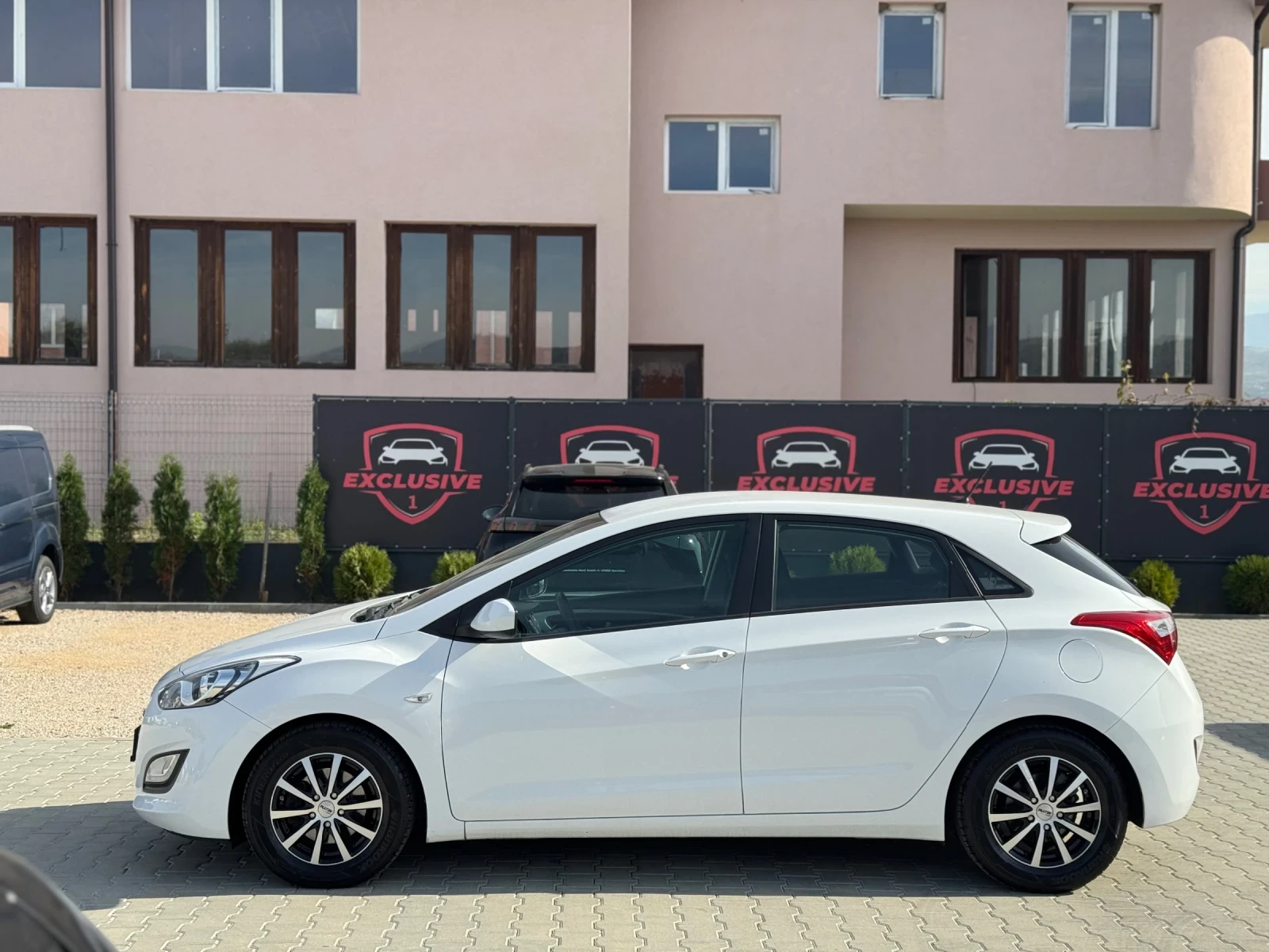 Hyundai I30 1.6CRDI LED SERVIZ TOP EURO-6  - изображение 2