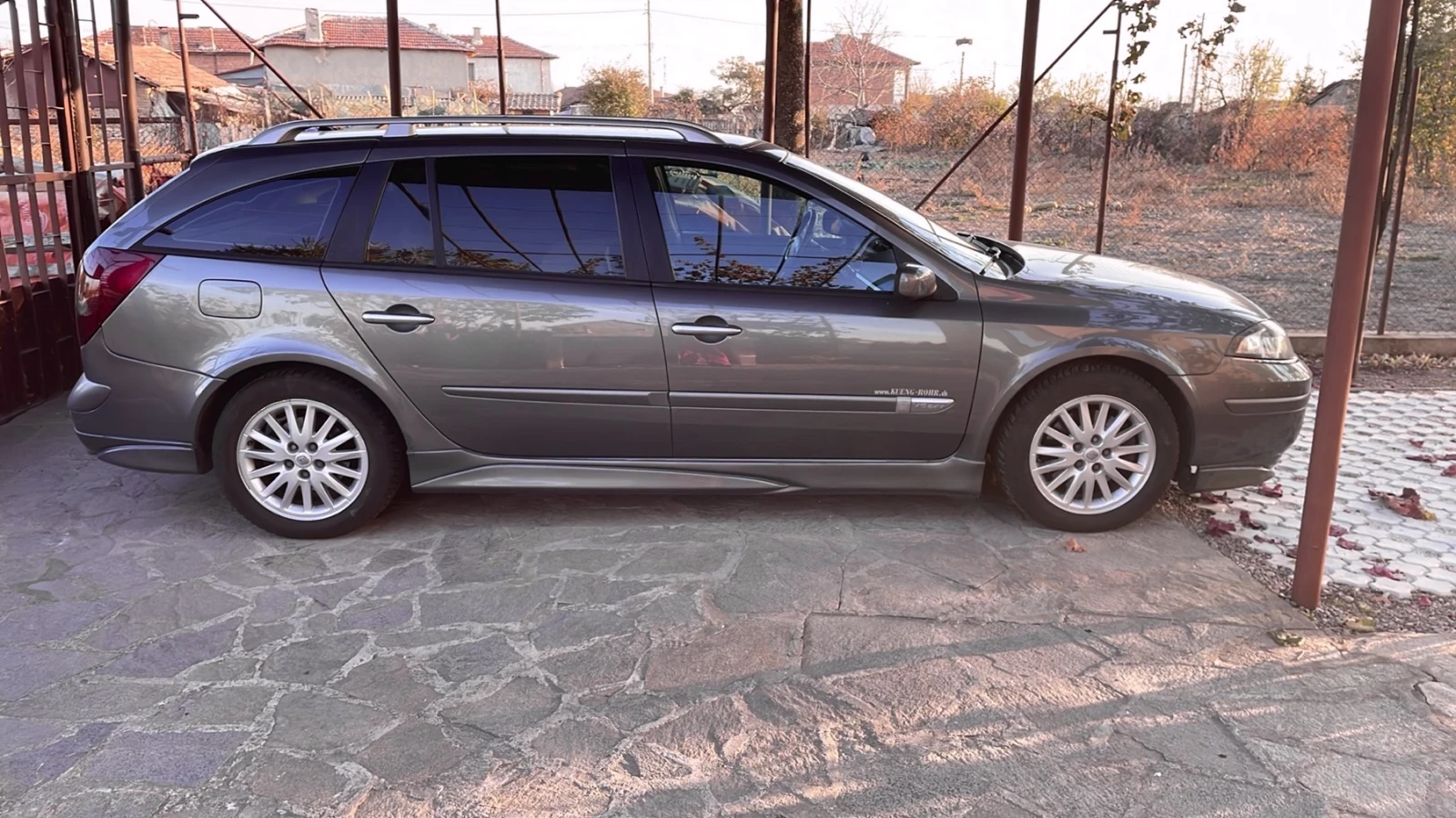 Renault Laguna 2.0 - изображение 8