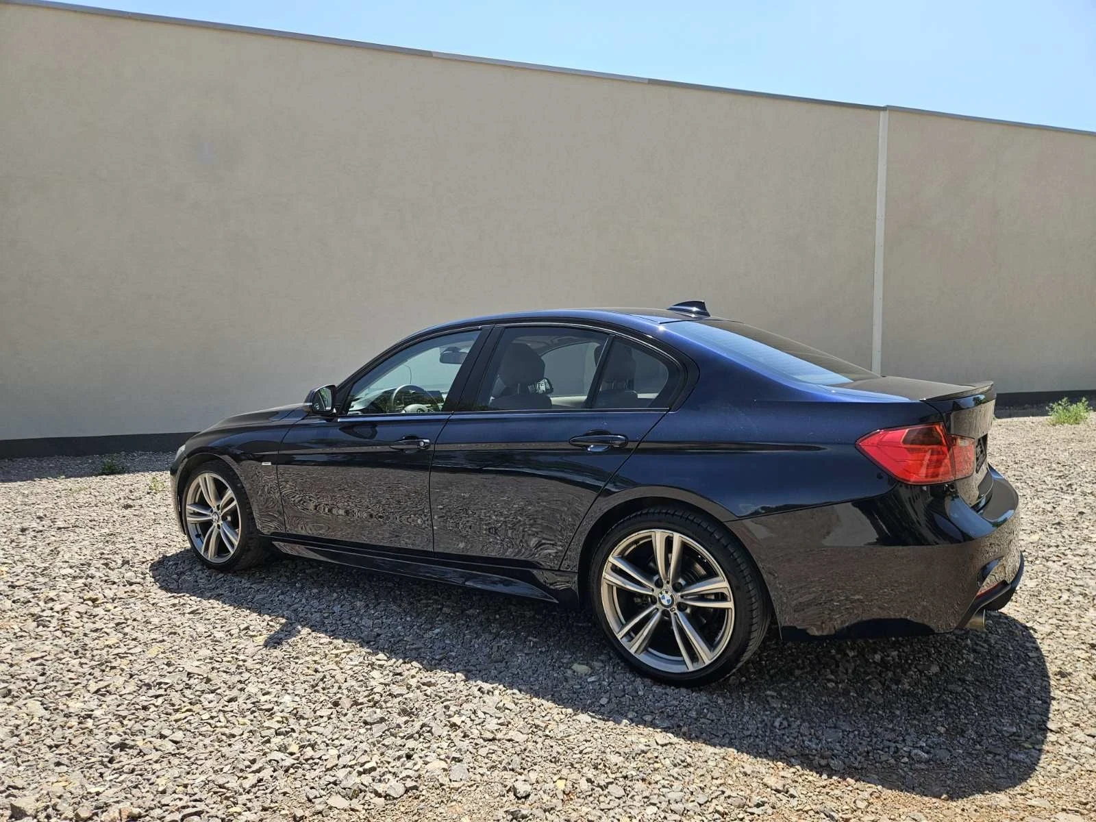 BMW 320 d М-пакет/автоматик - изображение 6
