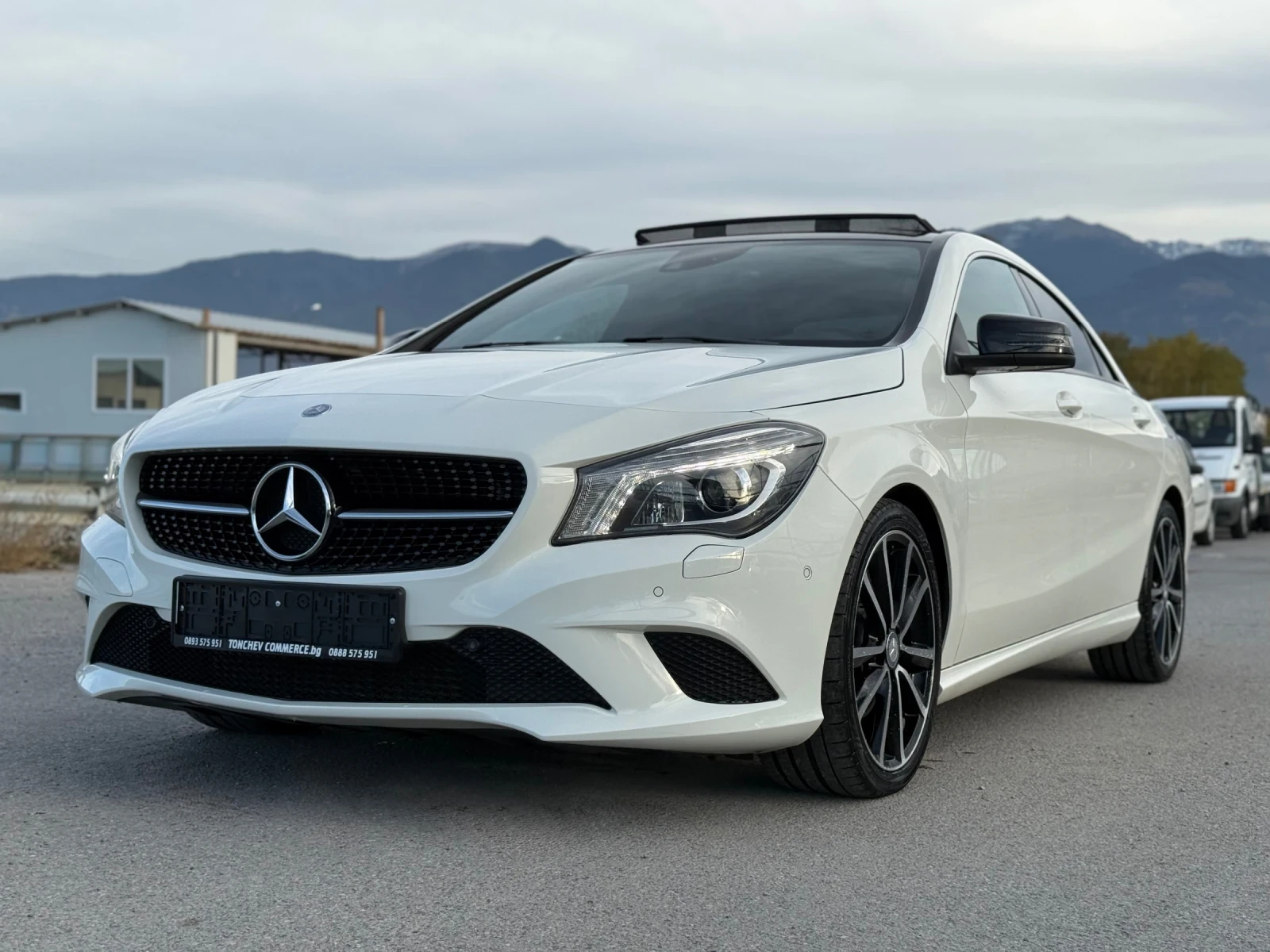 Mercedes-Benz CLA 220 2.2-cdi-183.000km-NEW-PANORAMA-LED-PODGREV-FULL - изображение 3