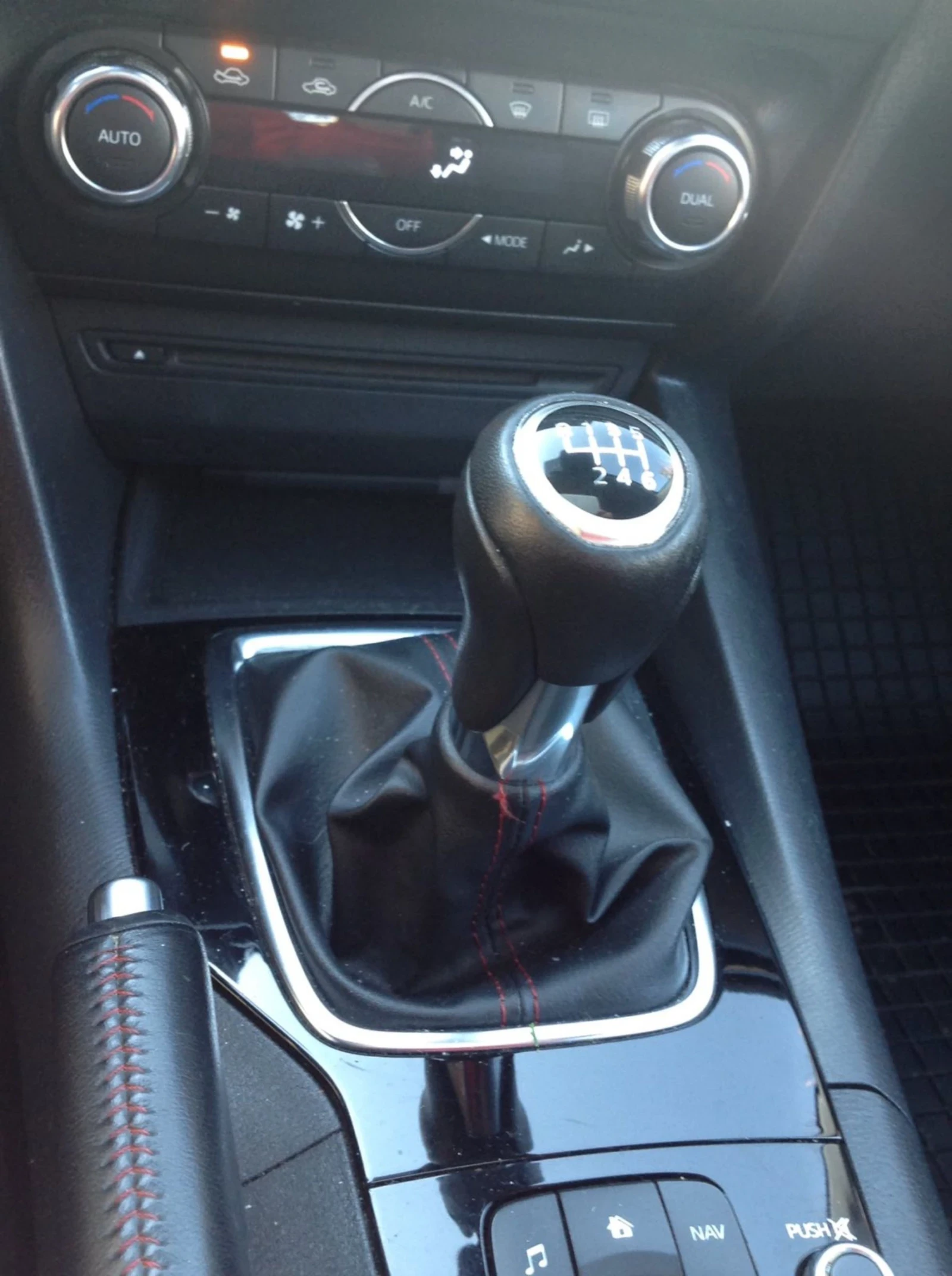 Mazda 3  - изображение 7