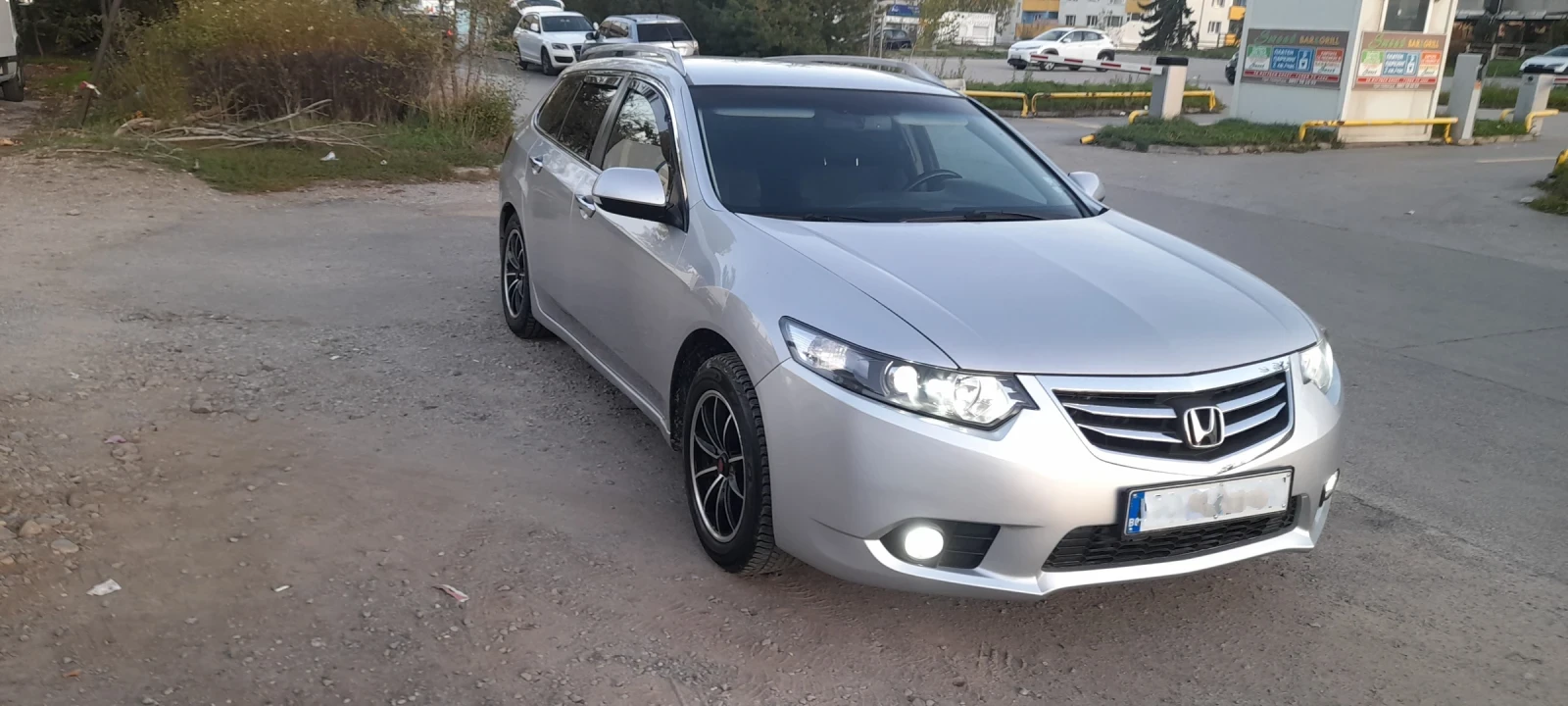 Honda Accord Турер - изображение 3