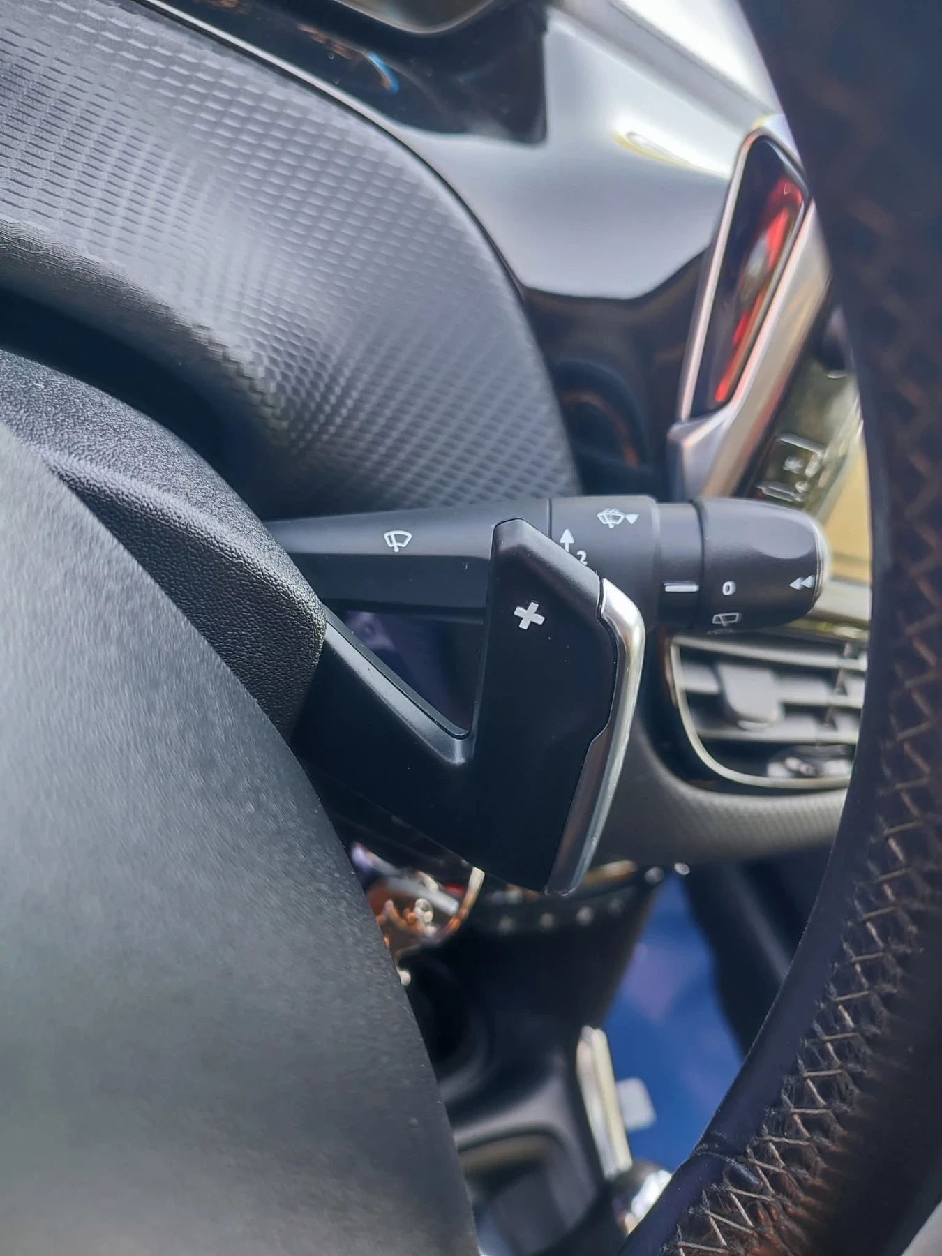 Peugeot 2008 //  | Mobile.bg   13