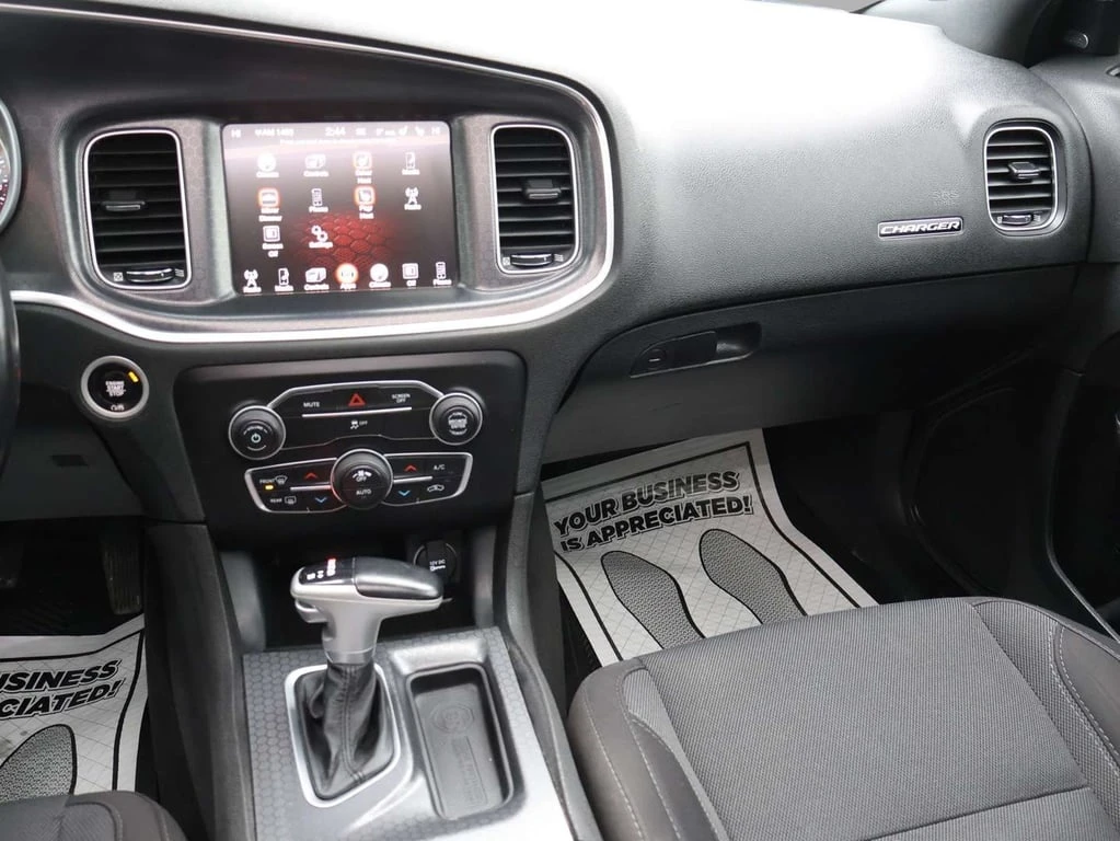 Dodge Charger * SXT * CARFAX * ЦЕНА ДО БГ - изображение 10