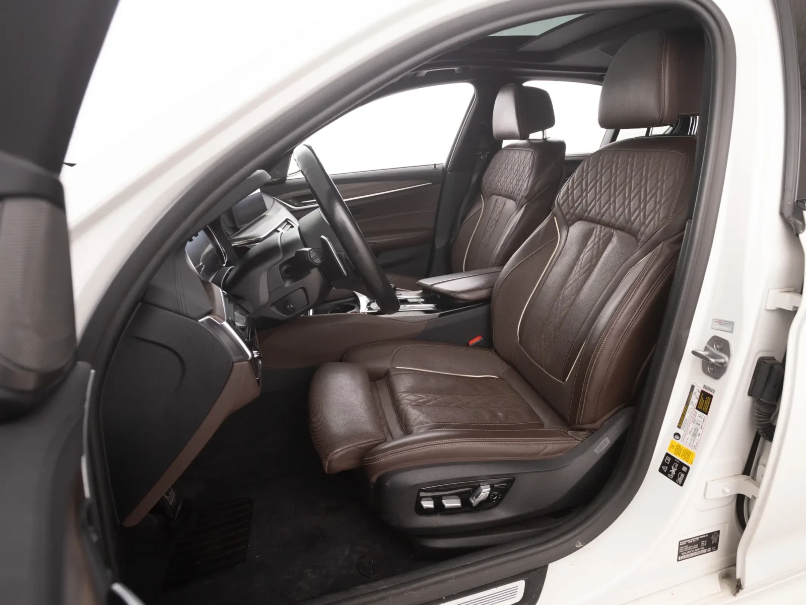 BMW 550 M-Performance * HUD * АвтоКредит * (ЦЕНА ДО БГ) - изображение 8