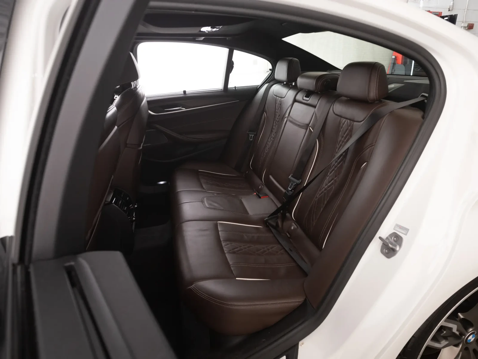 BMW 550 M-Performance * HUD * АвтоКредит * (ЦЕНА ДО БГ) - изображение 10