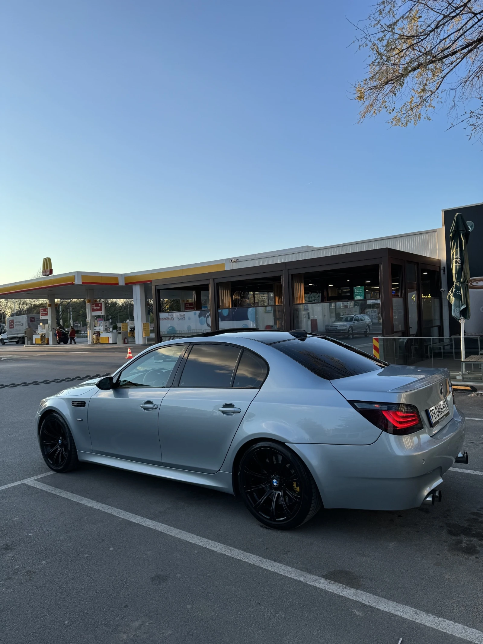 BMW M5, снимка 6 - Автомобили и джипове - 53728465