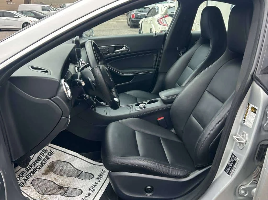 Mercedes-Benz CLA 250  4MATIC/ПОДГРЕВИ/KEYLESS, снимка 11 - Автомобили и джипове - 54223398