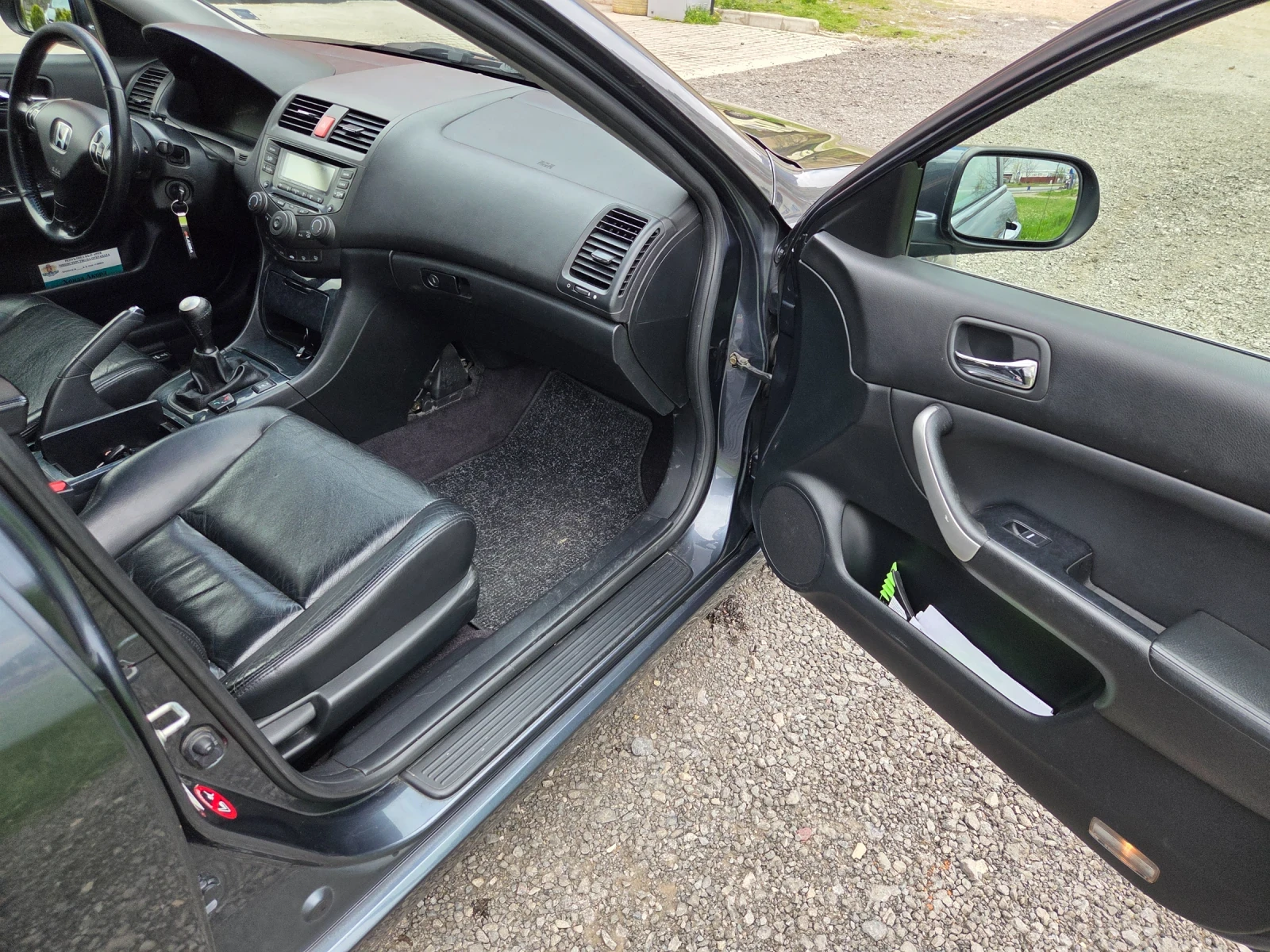 Honda Accord 2.2 CDTI, снимка 4 - Автомобили и джипове - 54243377