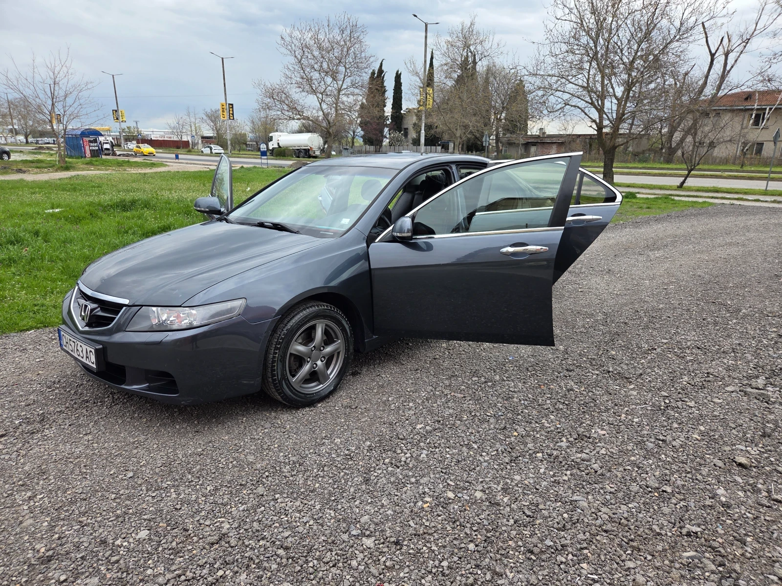 Honda Accord 2.2 CDTI, снимка 7 - Автомобили и джипове - 54243377