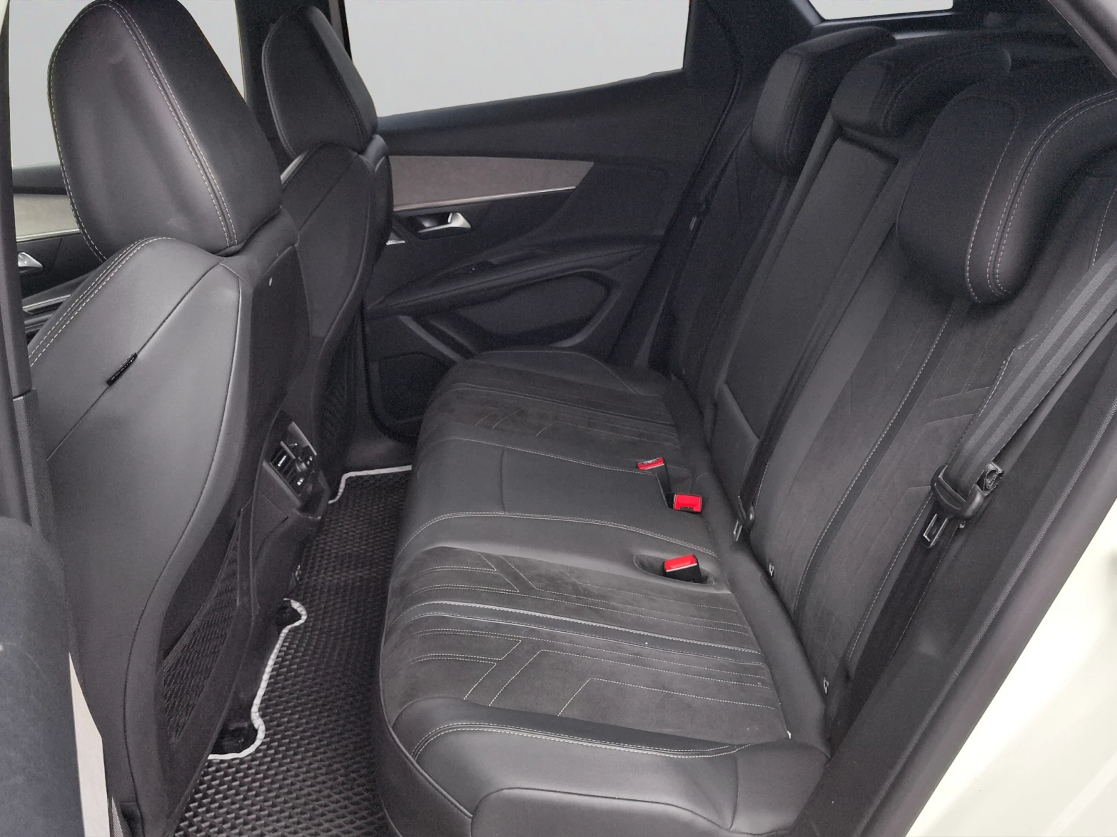 Peugeot 3008 GT 1.6 Plug-in HYBRID 4WD 300 e-���8//2209342 | Mobile.bg � ����������� 12