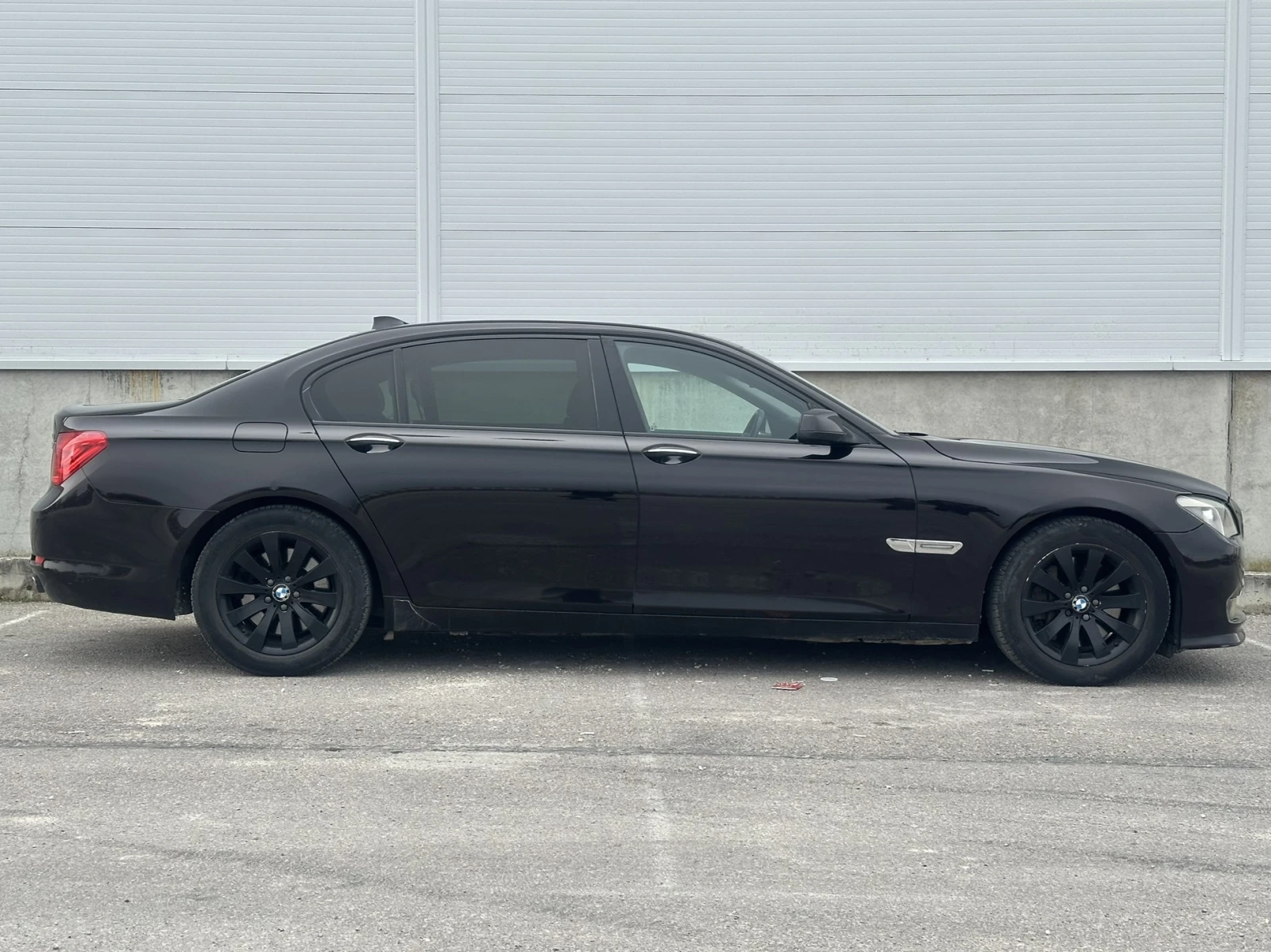 BMW 750 F02 4.4 408 hp, снимка 7 - Автомобили и джипове - 54609056