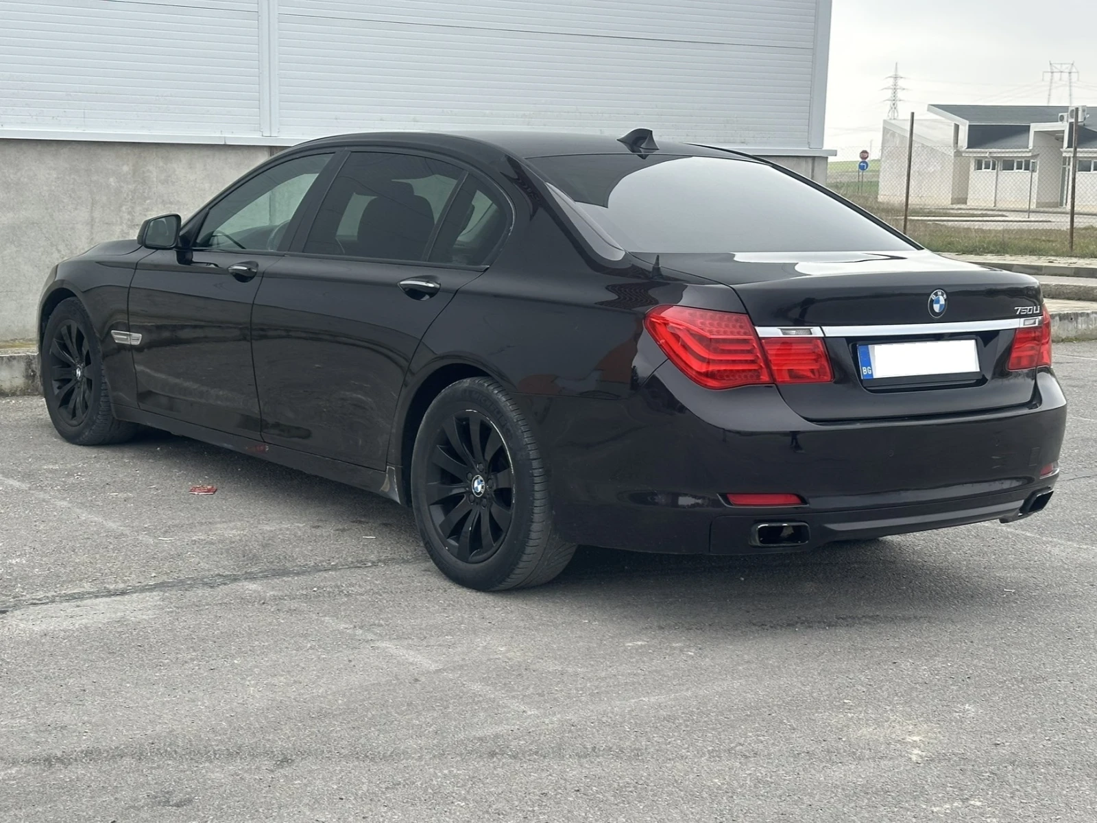 BMW 750 F02 4.4 408 hp, снимка 4 - Автомобили и джипове - 54609056